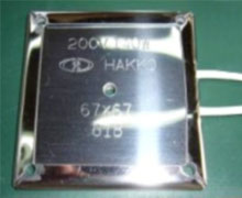 小型 67×67　φ6孔